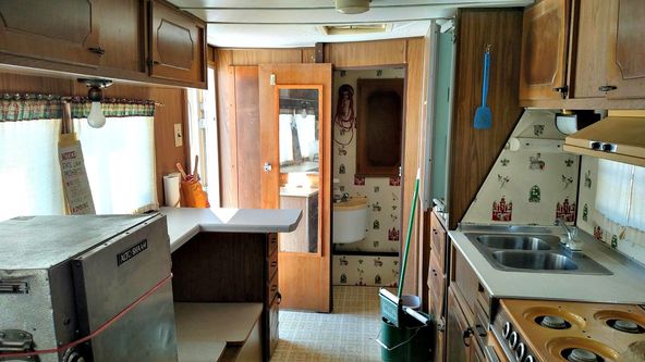 Prime Pasty King: 1160 Carpenter Ave, Iron Mountain, MI 49801
